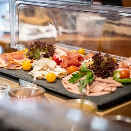 酒店 Reussischer Hof