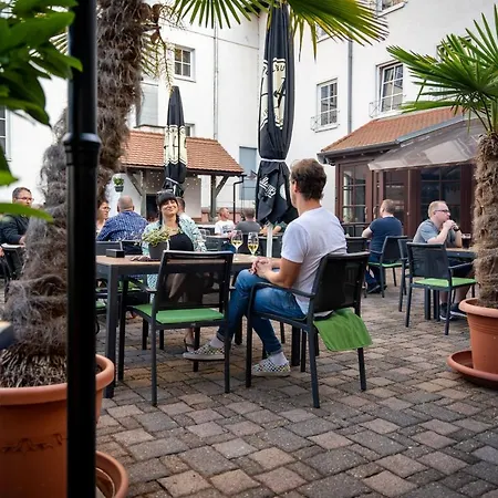 酒店 Reussischer Hof