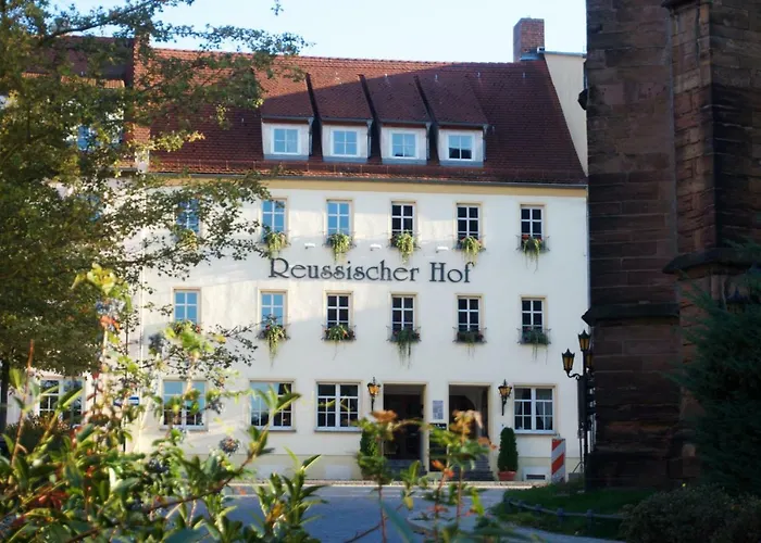 Otel Reussischer Hof 3*